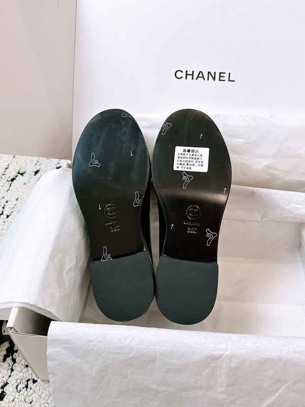 CC Moccasins 45mm In Burgundy Glossy Lambskin 144629