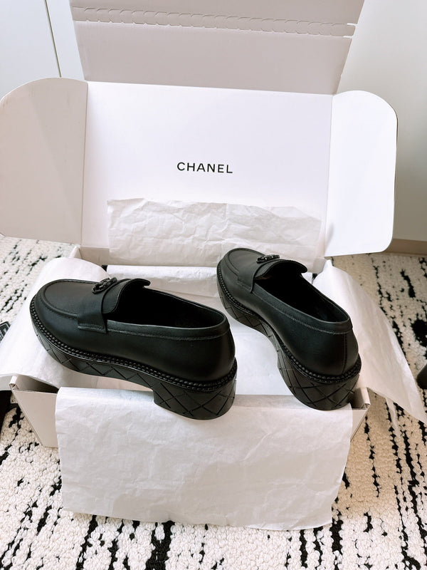 CC Moccasins 45mm In Black Lambskin 144631