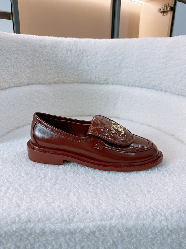 CC Moccasins 25mm In Brown Red Glossy Lambskin 144645