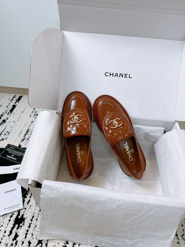 CC Moccasins 25mm In Caramel Glossy Lambskin 144647