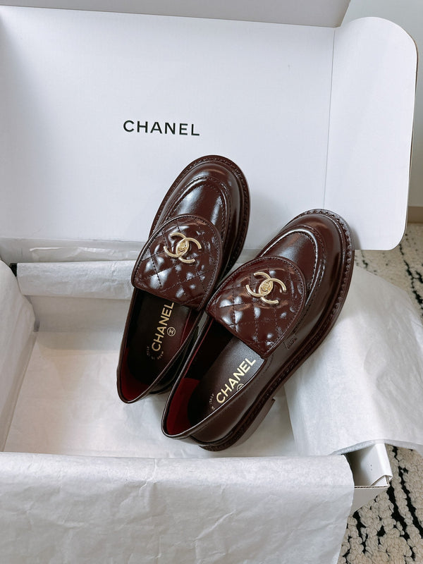 CC Moccasins 25mm In Burgundy Glossy Lambskin 144649
