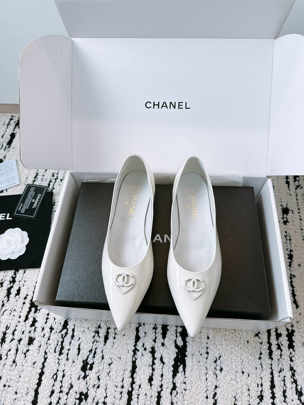 CC Ballet Flats In White Glossy Lambskin 144669