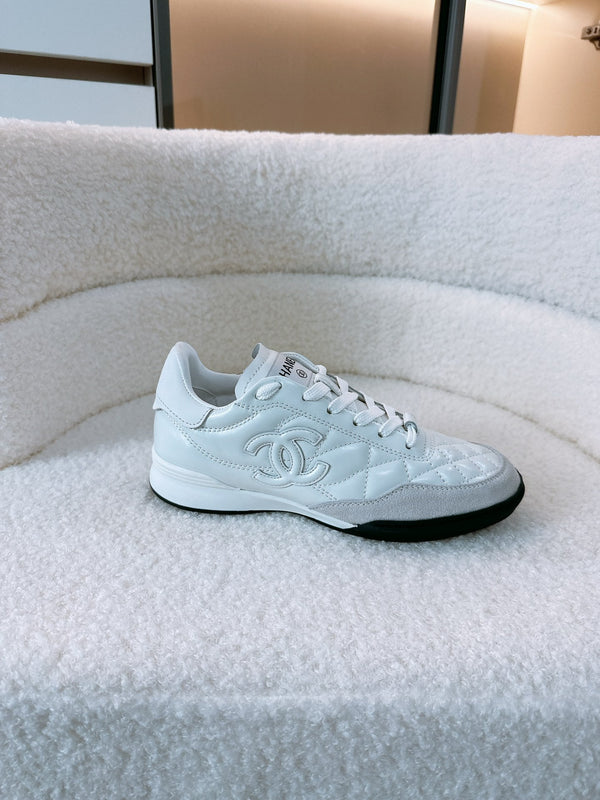 CC Sneaker In White Lambskin Quilted 144679