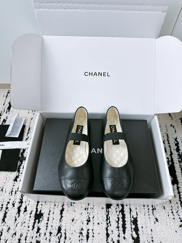 CC Mary Janes 15mm In Black Patent Leather 144720