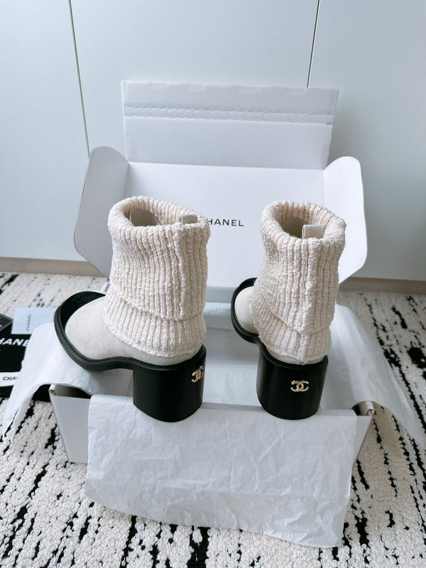 CC Ankle Boots 70MM In White Suede 144564