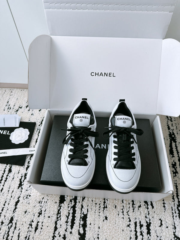 CC Sneaker In White Canvas Fabric 144501