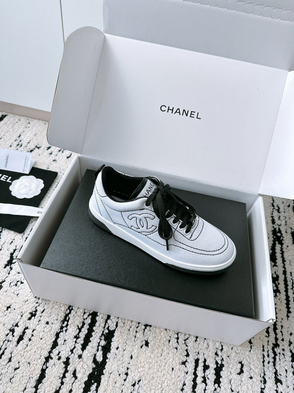 CC Sneaker In White Canvas Fabric 144501