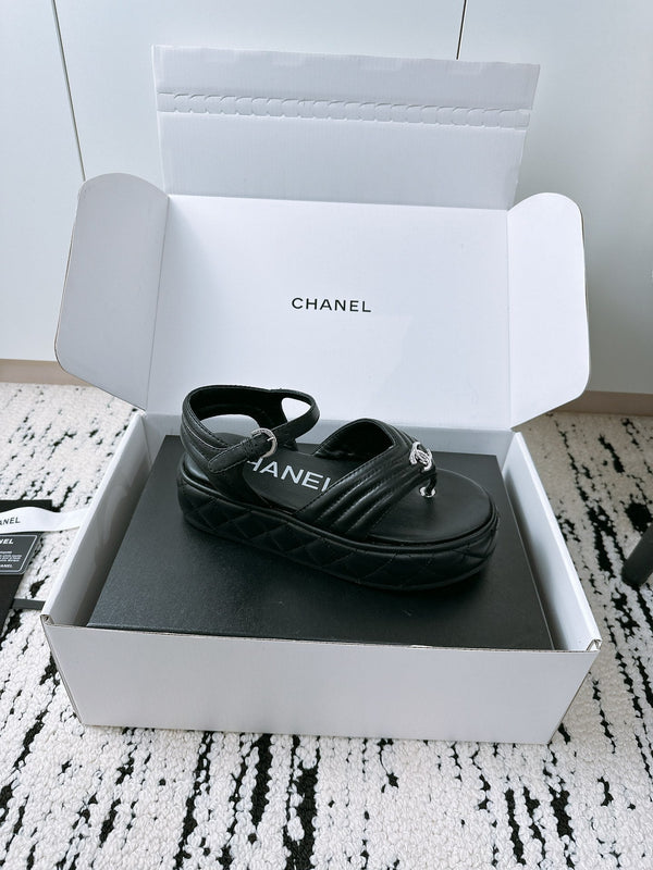 CC Sandals In Black Lambskin 144528