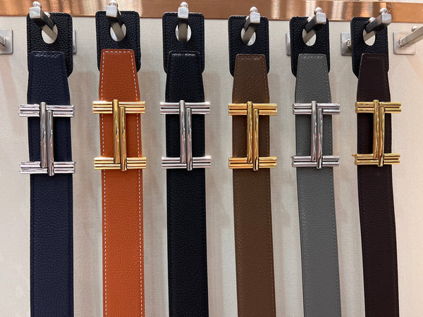 HM TRAVERSE BELT BUCKLE & REVERSIBLE COFFEE BROWN AND BLACK LEATHER STRAP 38 MM GOLD HARDWARE