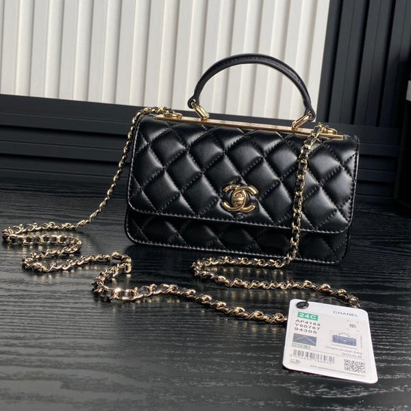CC 24B Trendy Bag 18.5cm Black Lambskin Gold Hardware