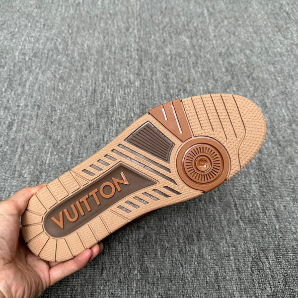 LV TRAINER IN PELLE DI VITELLO CON MONOGRAMMA MARRONE CIOCCOLATO