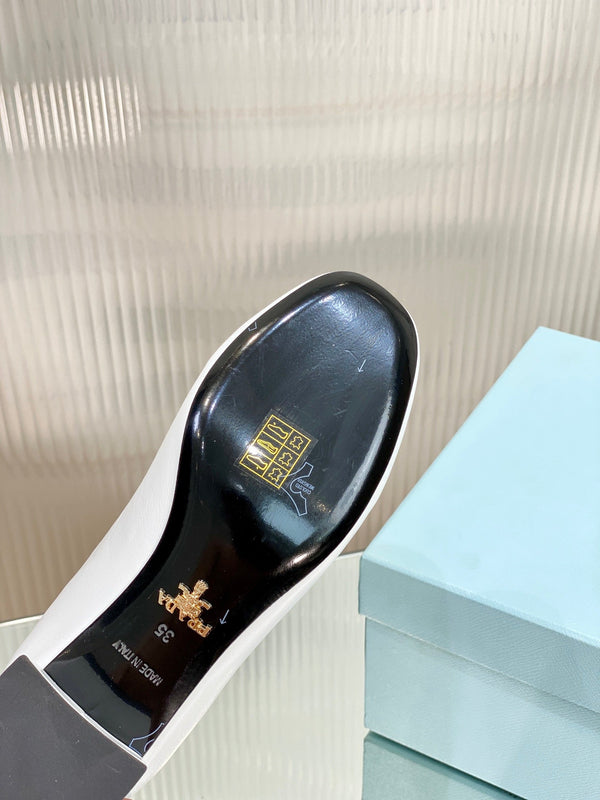 DÉCOLLETÉ MARY JANE IN NAPPA PRA IN PELLE DI AGNELLO BIANCA