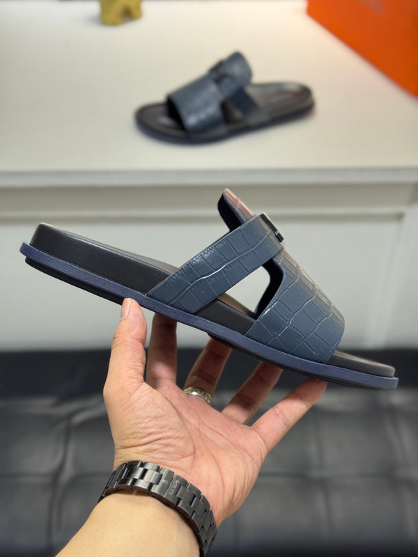 Pantofole con fibbia HM Oran H Noir in pelle di vacchetta blu navy 735240