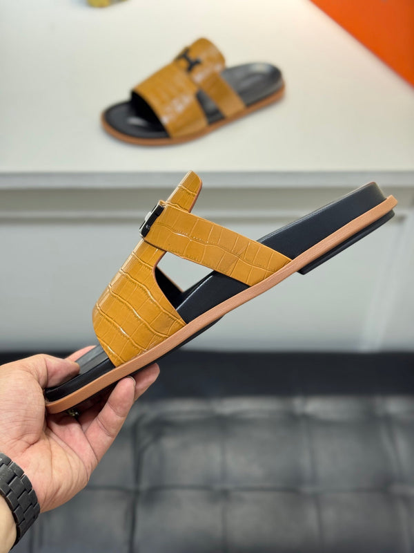 HM Oran H Noir Buckle Slippers in Brown Cowhide 735241