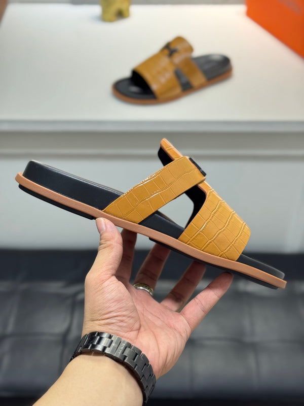 HM Oran H Noir Buckle Slippers in Brown Cowhide 735241