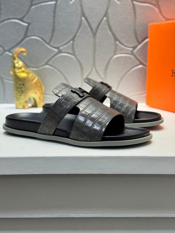 Pantofole con fibbia HM Oran H Noir in pelle di vacchetta grigia 735242