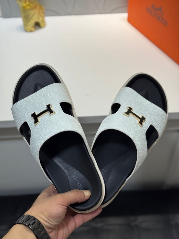 HM Oran H Black Gold Buckle Slippers in White Cowhide 735244