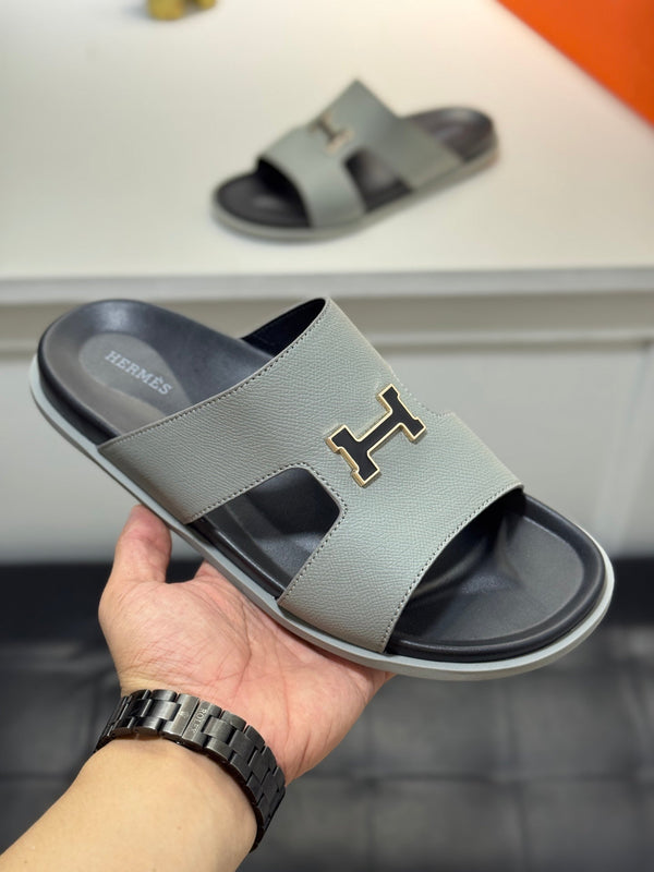 HM Oran H Black Gold Buckle Slippers in Light Gray Cowhide 735251