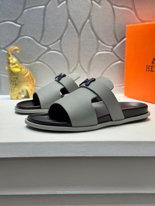 HM Oran H Noir Buckle Slippers in Light Gray  Cowhide 735258