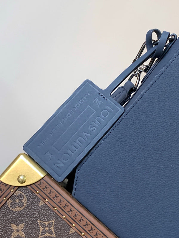 LV Takeoff Messenger 28cm Navy Blue Cowhide