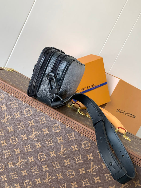 LV Nano Alpha 18.5 cm Black Monogram Eclipse Canvas