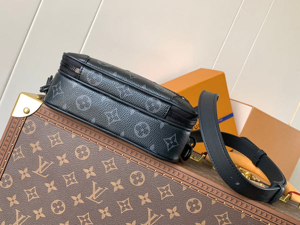LV Nano Alpha 18.5 cm Black Monogram Eclipse Canvas