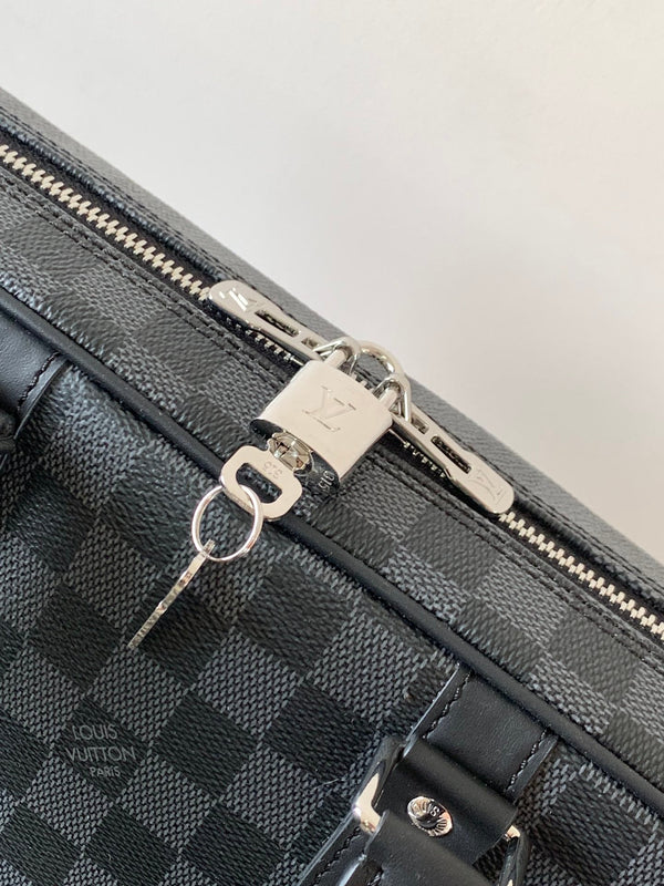 LV Porte-Documents Voyage Black Damier Graphite Canvas