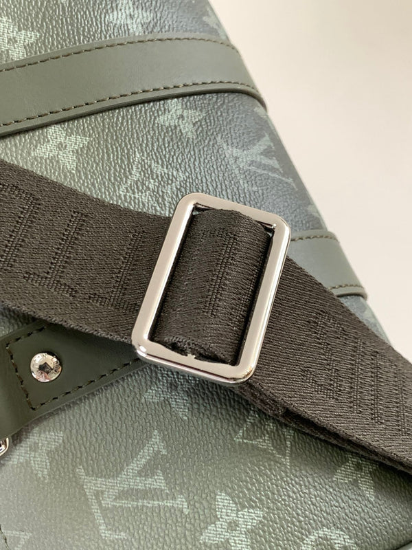 LV Keepall Bandoulière 25 Khaki Green Monogram Gradient Canvas