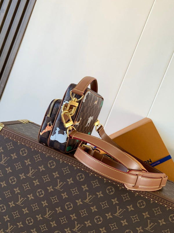 LV Nil Messenger Bag 25cm Brown Animal Printed Monogram Canvas