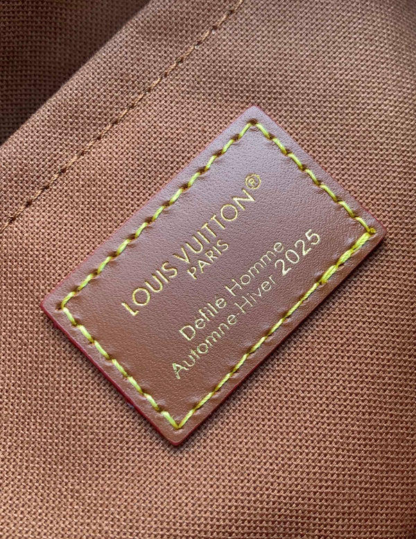 LV Nil Messenger Bag 25cm Brown Animal Printed Monogram Canvas