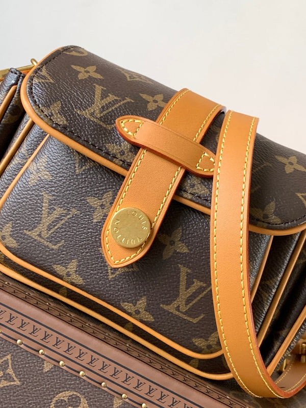 LV Cargo Wearable Wallet 23cm Brown Monogram Canvas & Cowhide GHW
