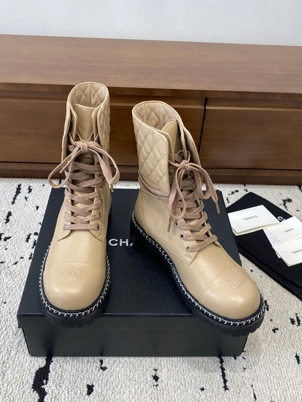 CC Ankle Boots Flat Quited Beige Calfskin 529288