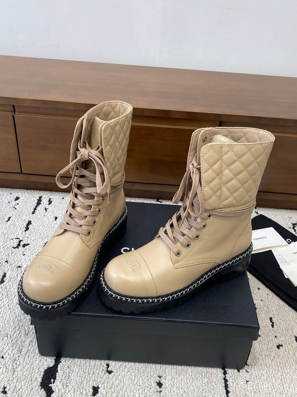 CC Ankle Boots Flat Quited Beige Calfskin 529288