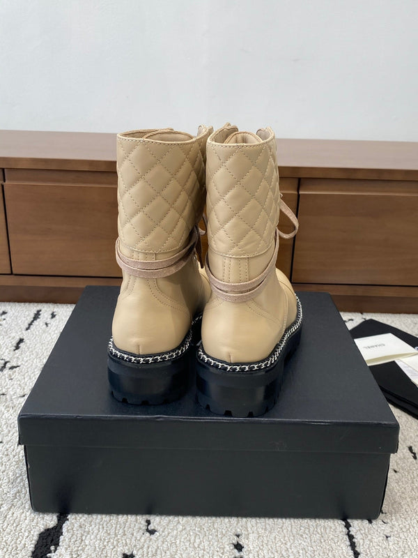 CC Ankle Boots Flat Quited Beige Calfskin 529288