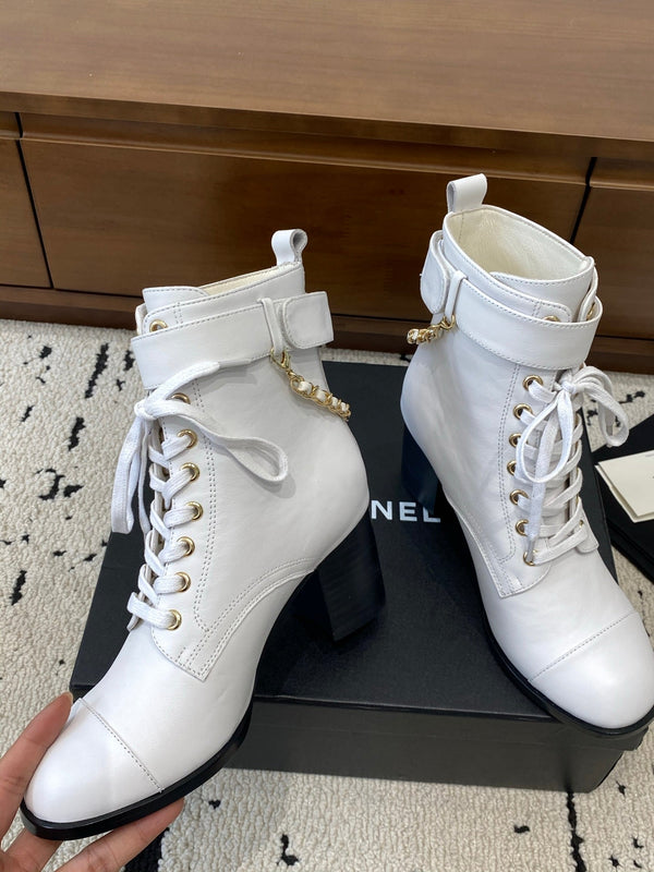 CC Ankle Boots 50mm With Chain Strap White Calfskin 529290
