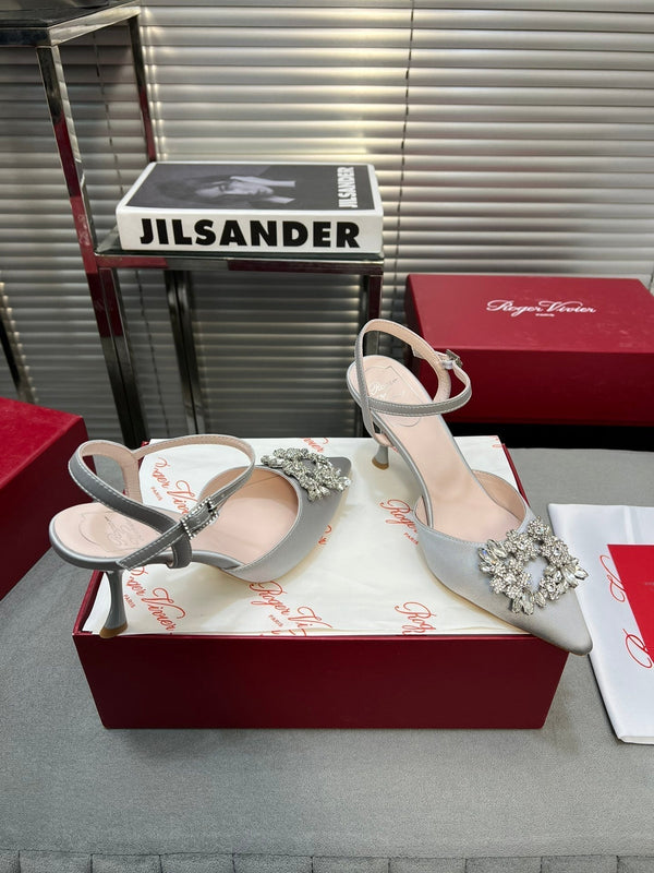 Flower Strass Buckle Slingback Pump 90 Grey Satin