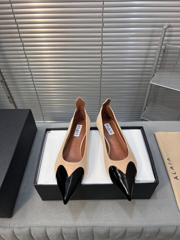 ALAIA PUMP 1 CM IN BEIGE SUEDE MIX BLACK CALFSKIN