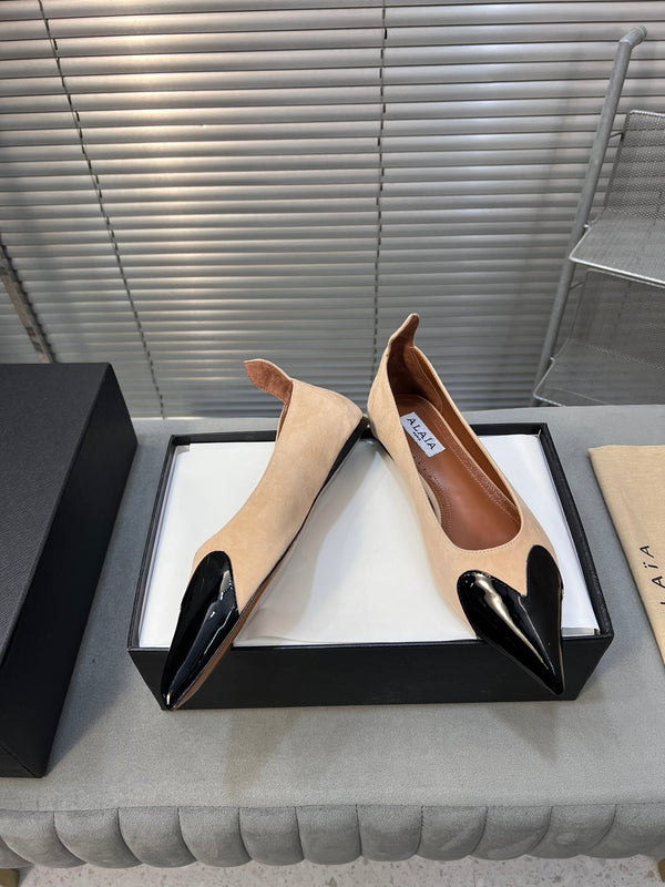 ALAIA PUMP 1 CM IN BEIGE SUEDE MIX BLACK CALFSKIN