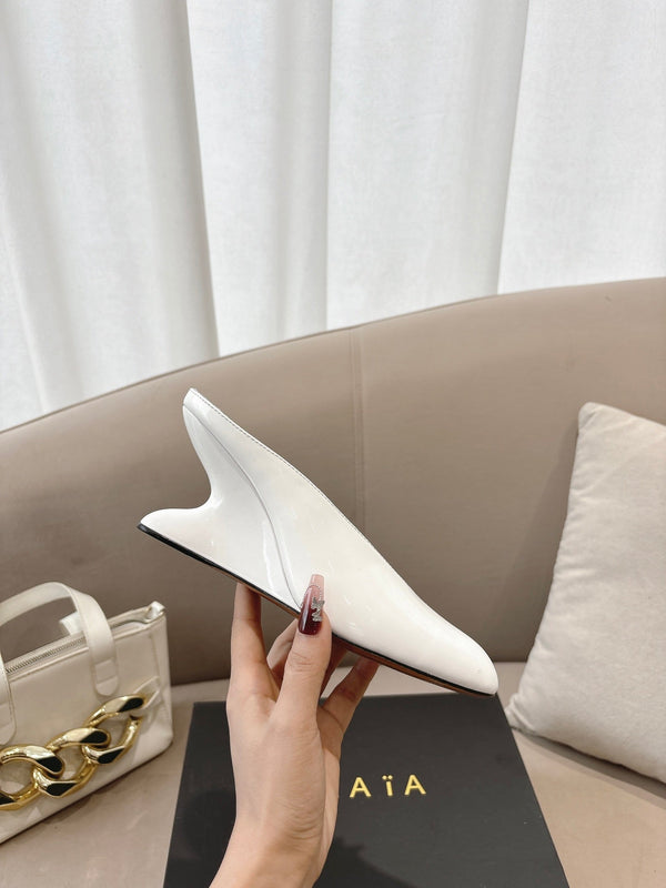 Alaia 25 Curve Wedge Mules White Lambskin 293554