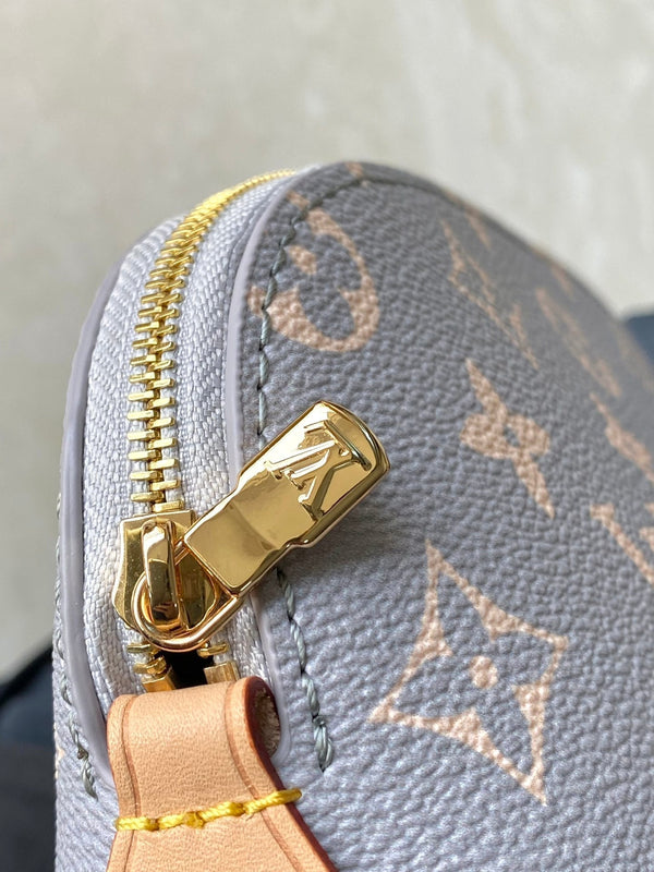 Astuccio per cosmetici PM 19 in tela Monogram Trianon grigio crema