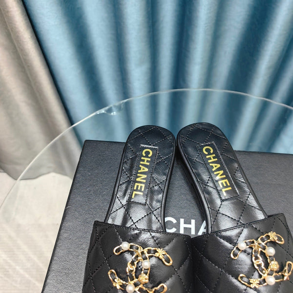 mule sandal quilted black calfskin mop