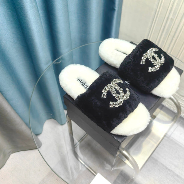 CC Slippers Black Mix White With Logo Fleece
