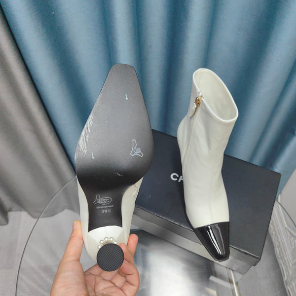 CC Ankle Boots White Cowhide And Lambskin