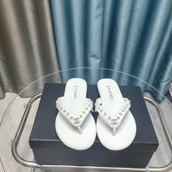 CC Thong White Velvet Pearl