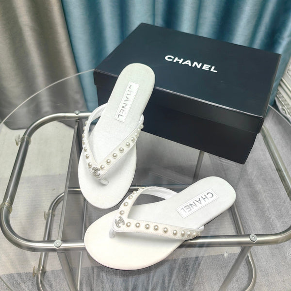CC Thong White Velvet Pearl