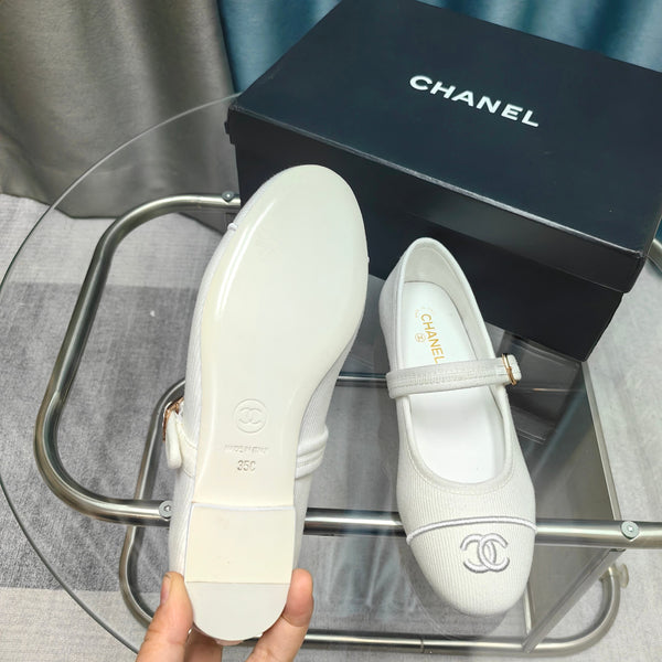 CC 25C Marry Janes White Fabric