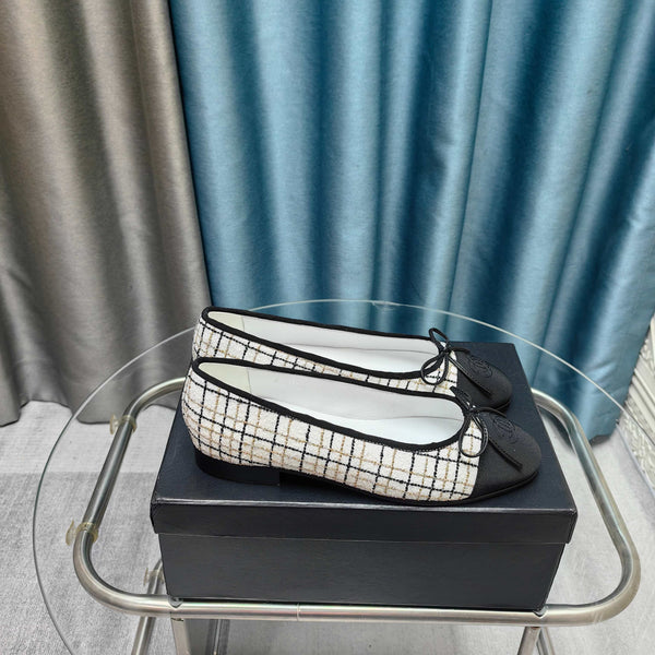 CC 25P Ballet Flat White Tweed Black Grosgrain