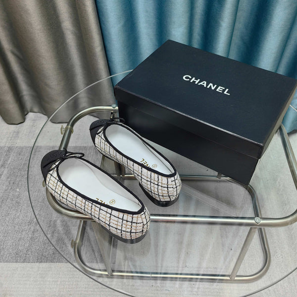 CC 25P Ballet Flat White Tweed Black Grosgrain