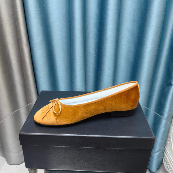 CC 25P Ballerina in velluto marrone