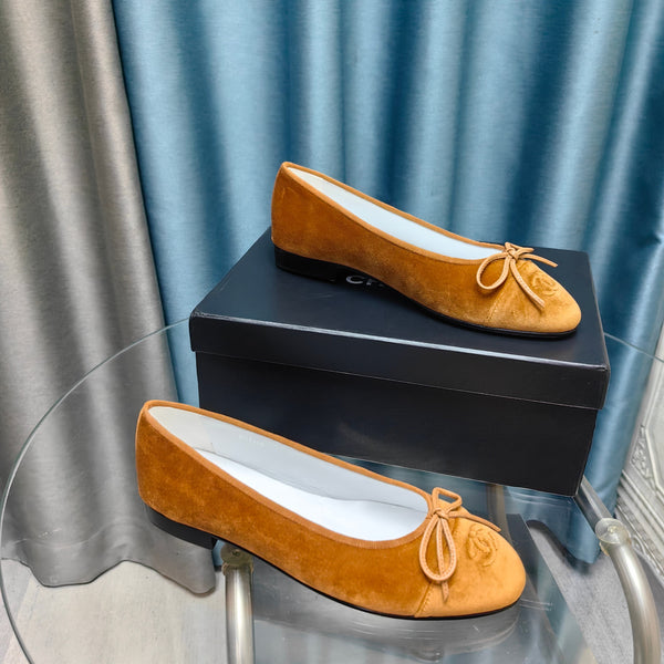 CC 25P Ballerina in velluto marrone